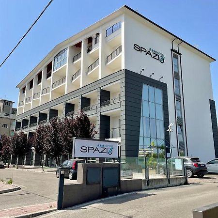 Hotel Spazio Residenza Pescara Buitenkant foto