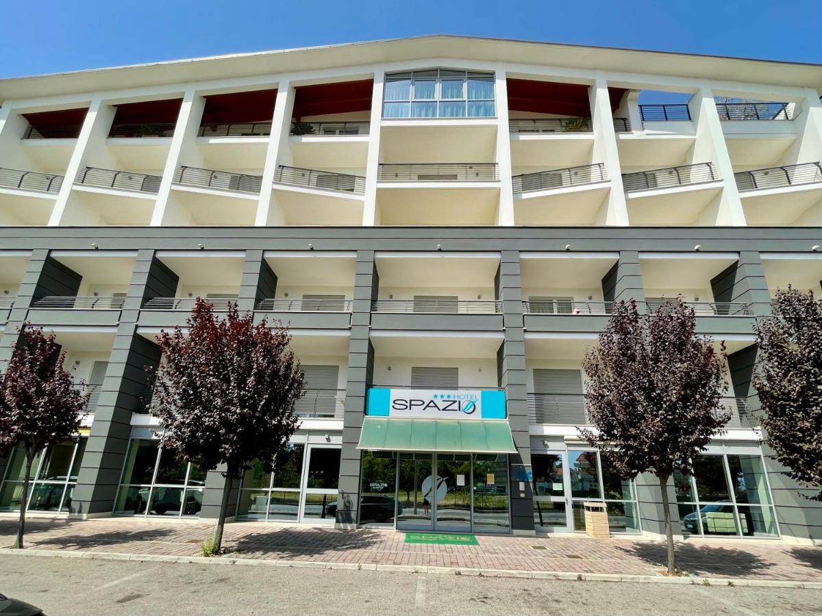 Hotel Spazio Residenza Pescara Buitenkant foto