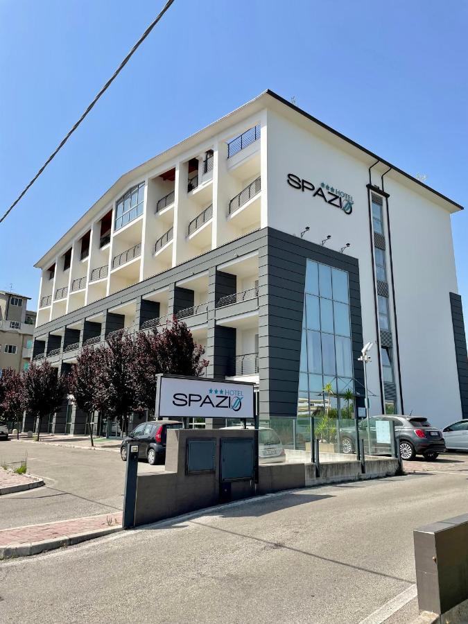 Hotel Spazio Residenza Pescara Buitenkant foto