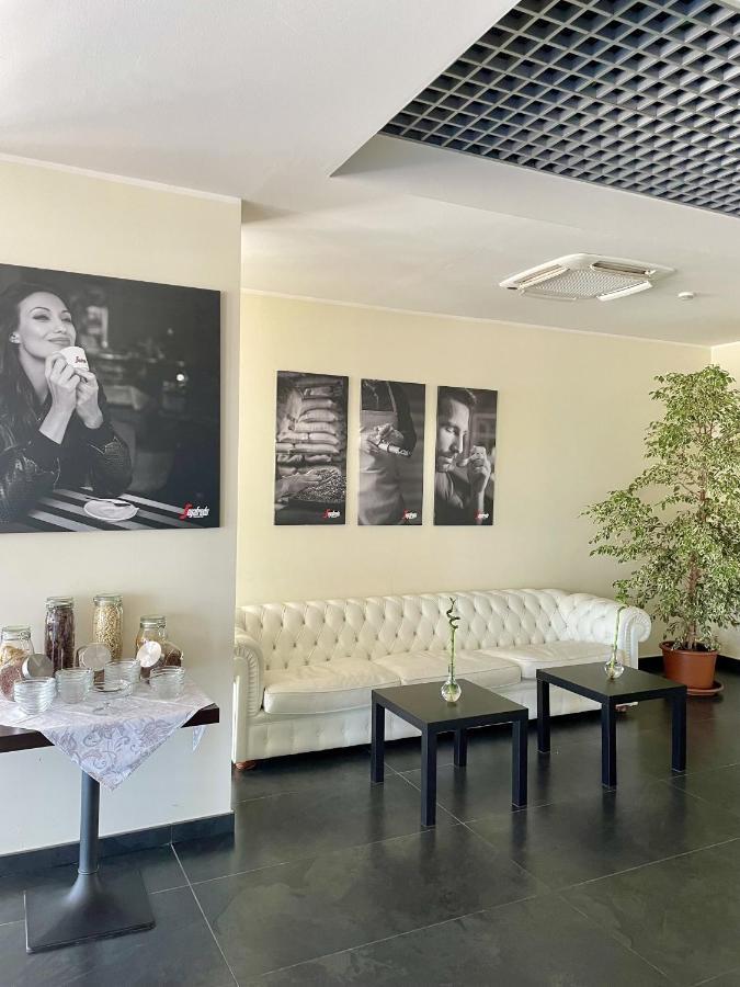 Hotel Spazio Residenza Pescara Buitenkant foto