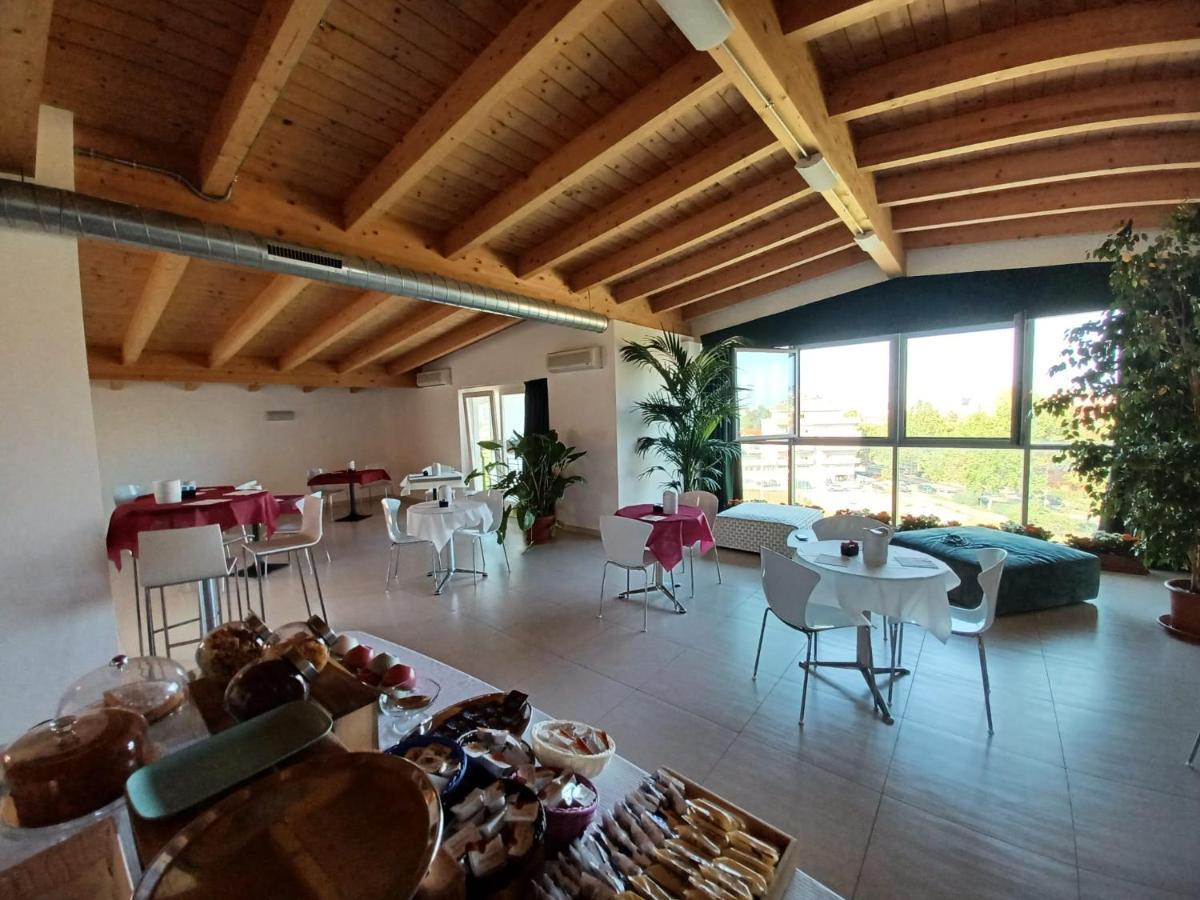 Hotel Spazio Residenza Pescara Buitenkant foto
