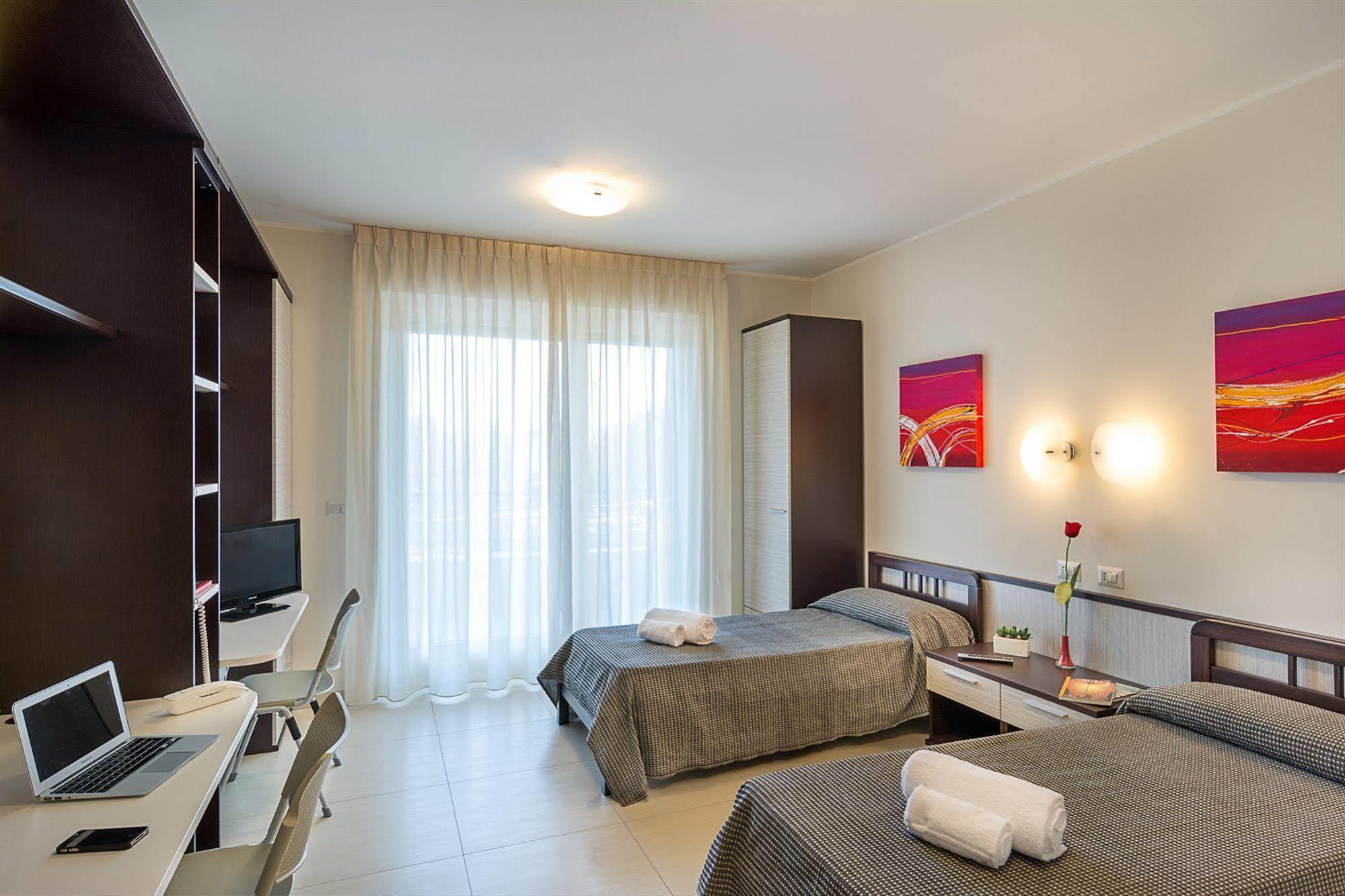 Hotel Spazio Residenza Pescara Buitenkant foto