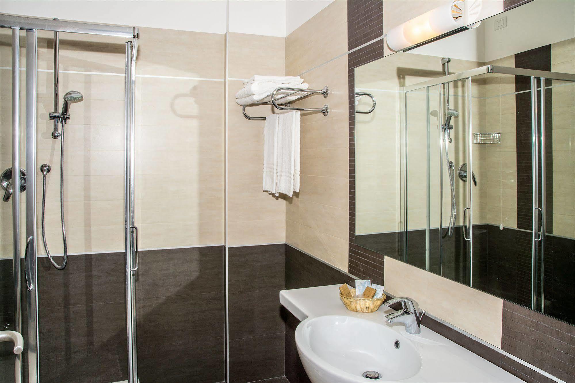 Hotel Spazio Residenza Pescara Buitenkant foto